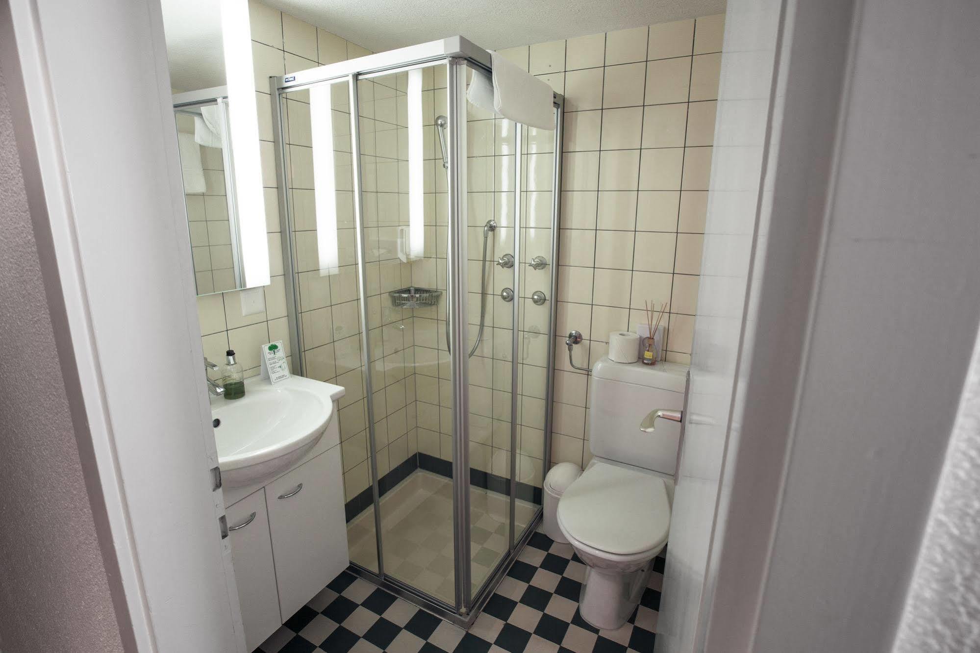 Berghotel Truebsee - Accessible Only By Cable Car Engelberg Bagian luar foto