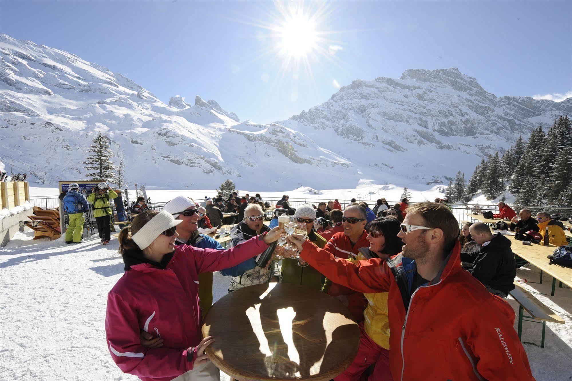 Berghotel Truebsee - Accessible Only By Cable Car Engelberg Bagian luar foto