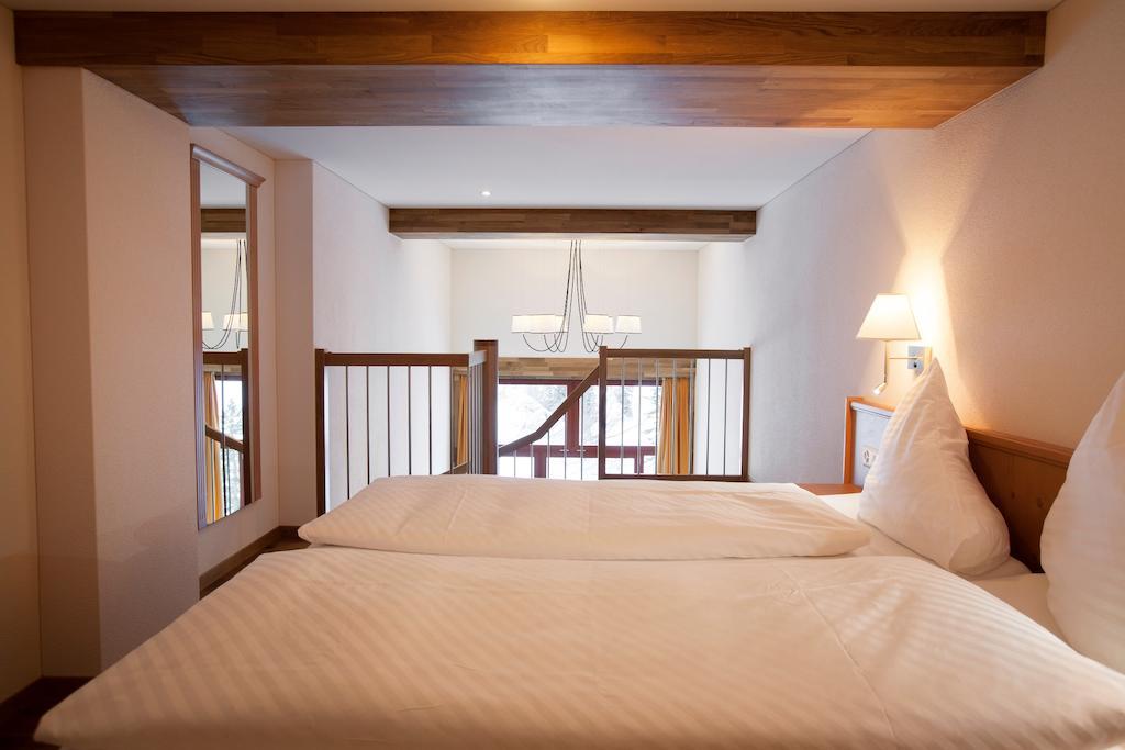 Berghotel Truebsee - Accessible Only By Cable Car Engelberg Bagian luar foto